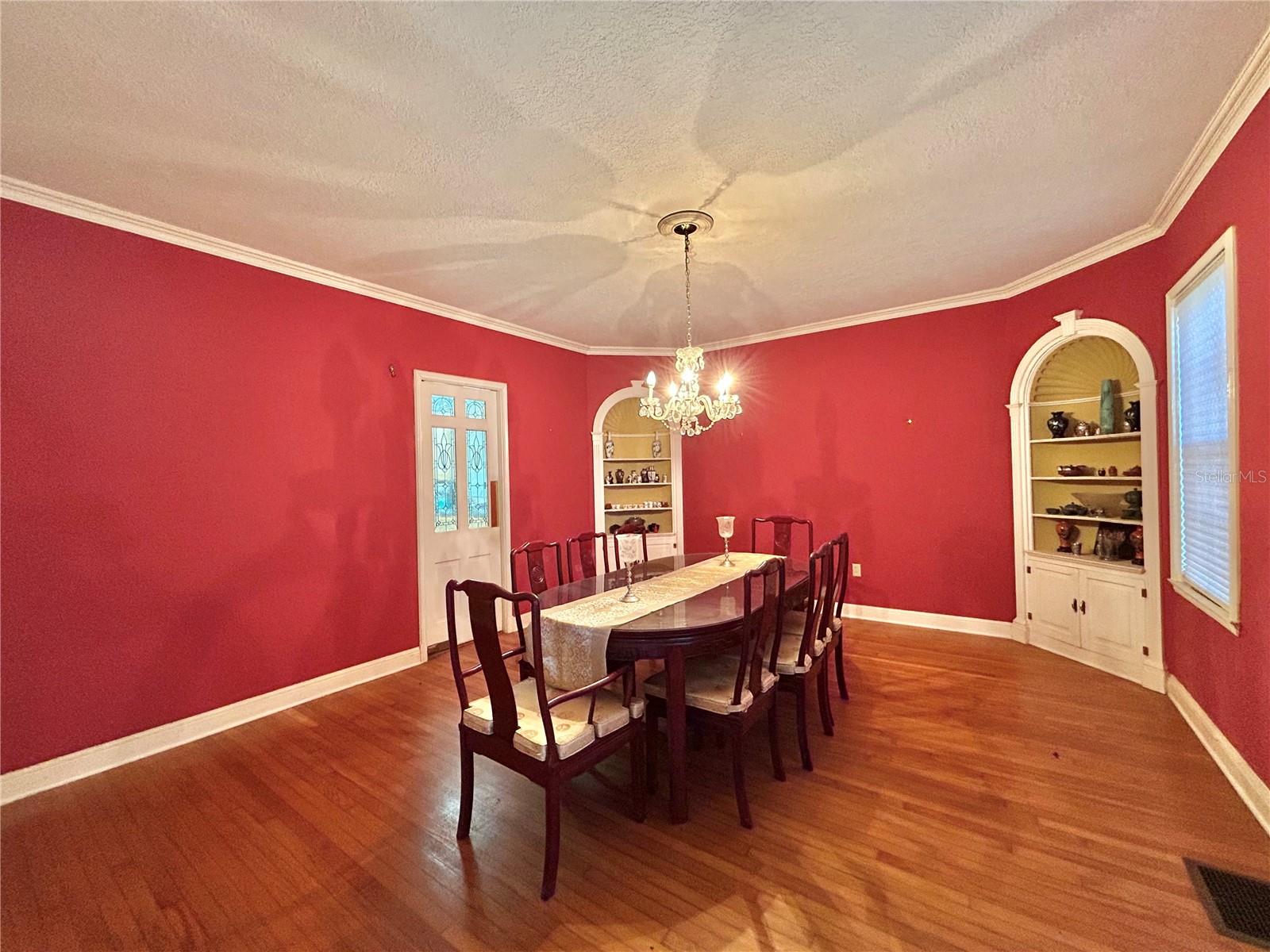 1105 Herndon St Property Photo 5