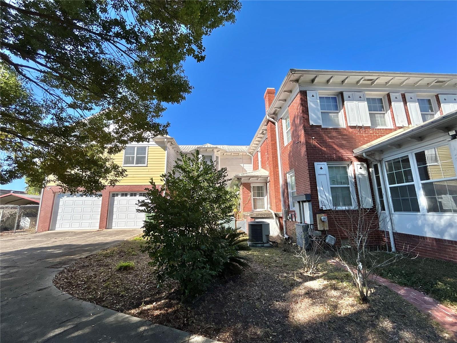 1105 Herndon St Property Photo 34
