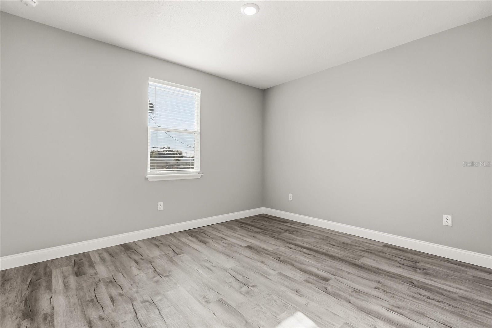 2226 Southwest Rd Property Photo 11