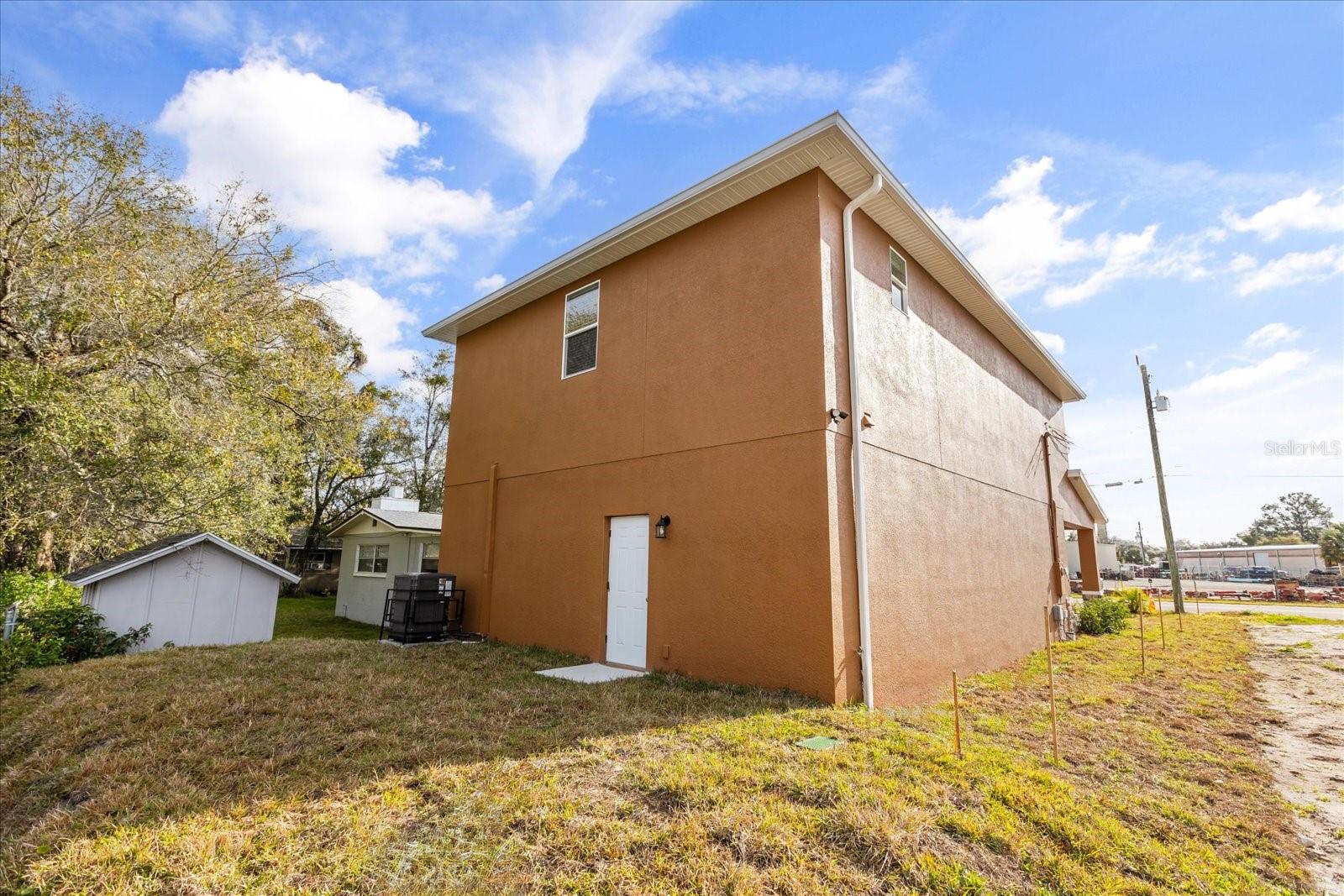 2226 Southwest Rd Property Photo 27