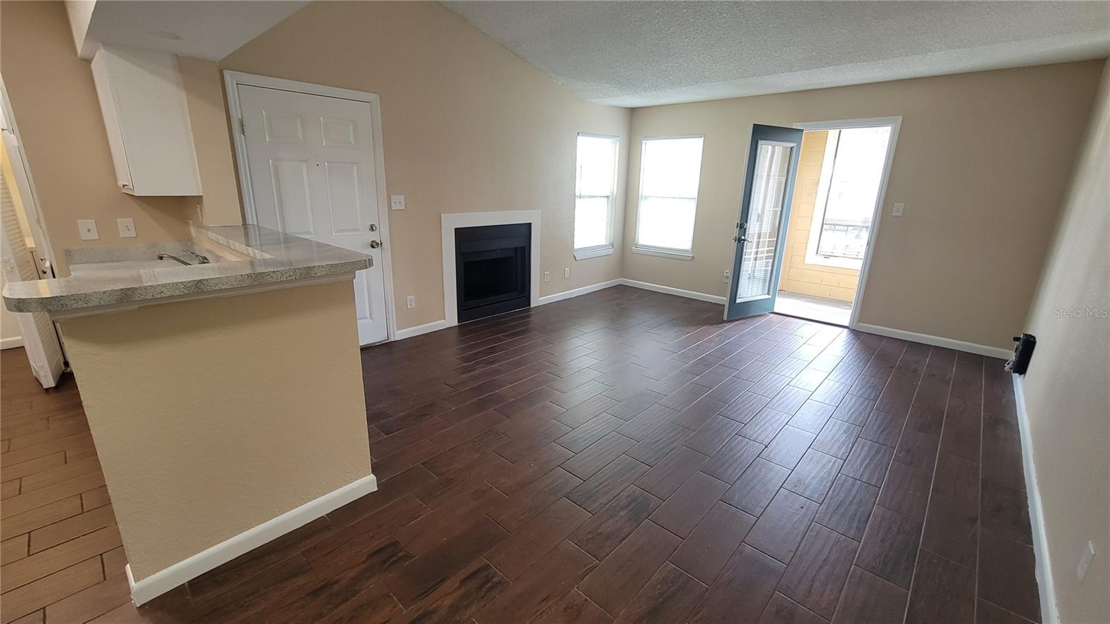 5600 Devonbriar Way #n202 Property Photo 4