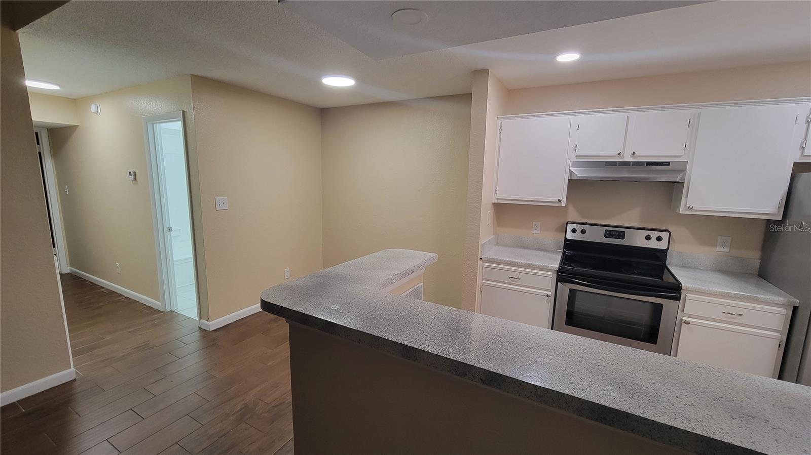 5600 Devonbriar Way #n202 Property Photo 7