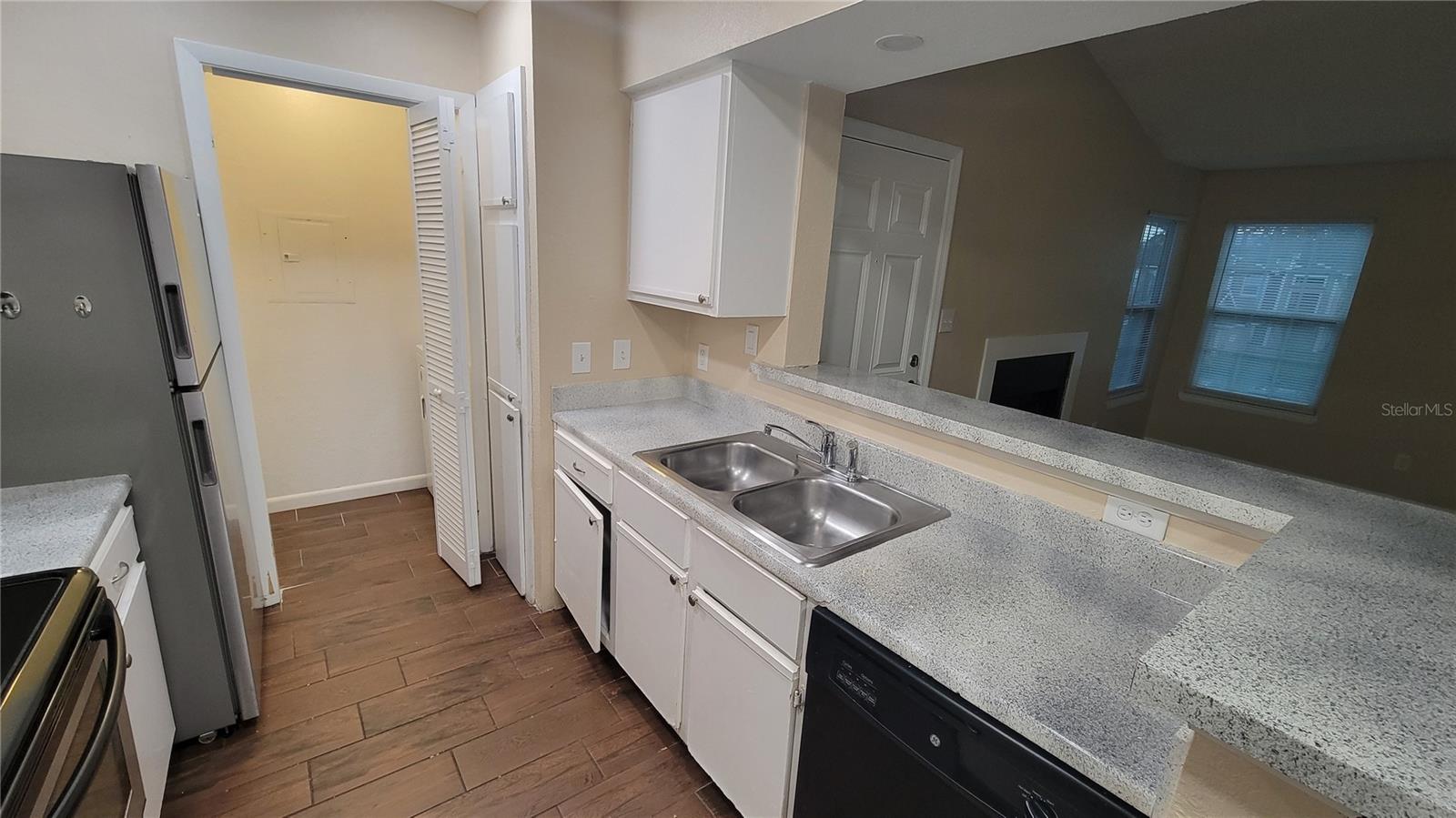 5600 Devonbriar Way #n202 Property Photo 11