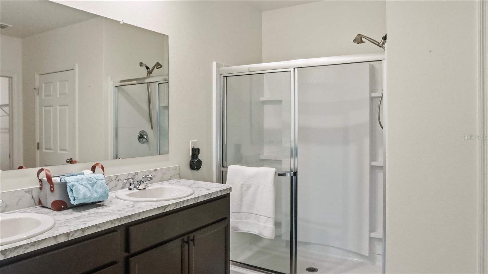 5954 Orsino Ln Property Photo 9