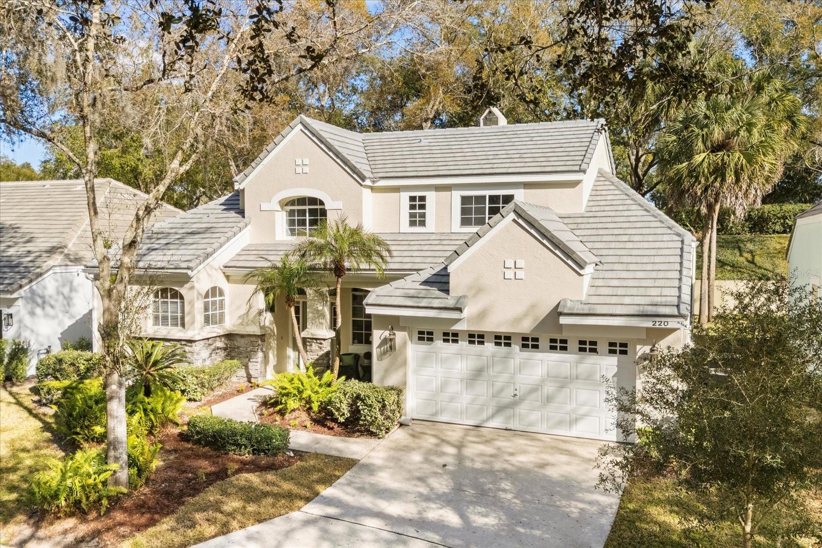 220 WIMBLEDON CIR