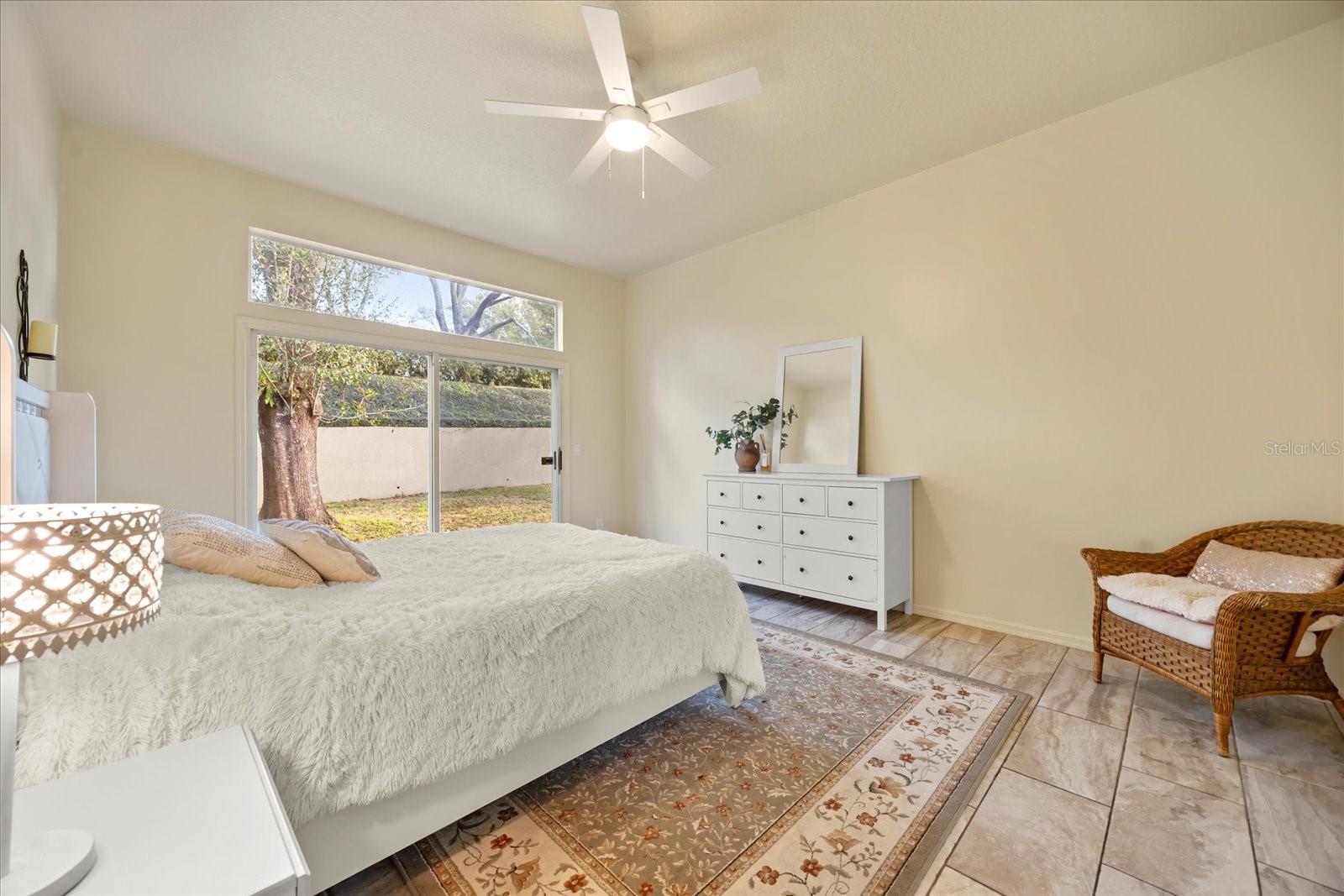 220 Wimbledon Cir Property Photo 15