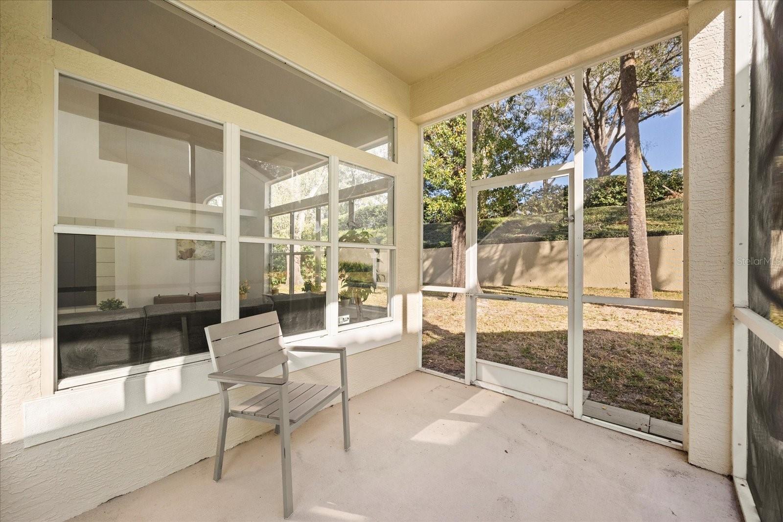 220 Wimbledon Cir Property Photo 22