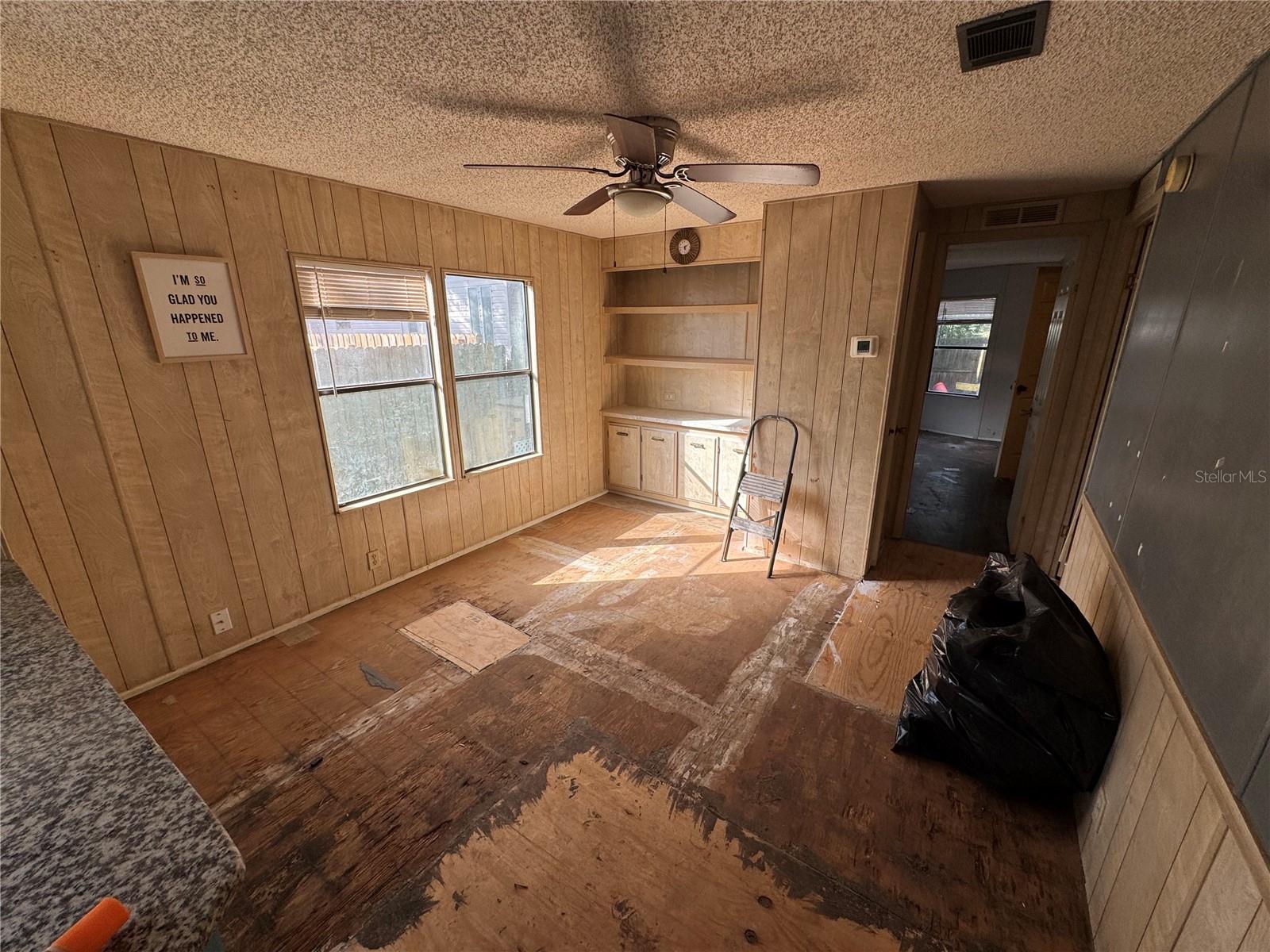 10559 Bay Hills Cir Property Photo 4