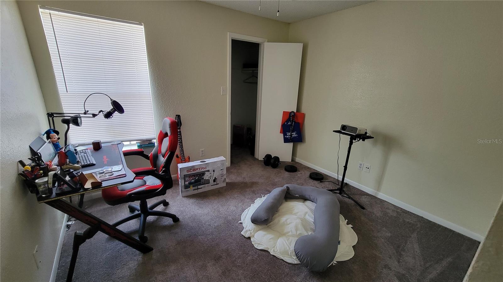 4400 Thornbriar Ln #201 Property Photo 6