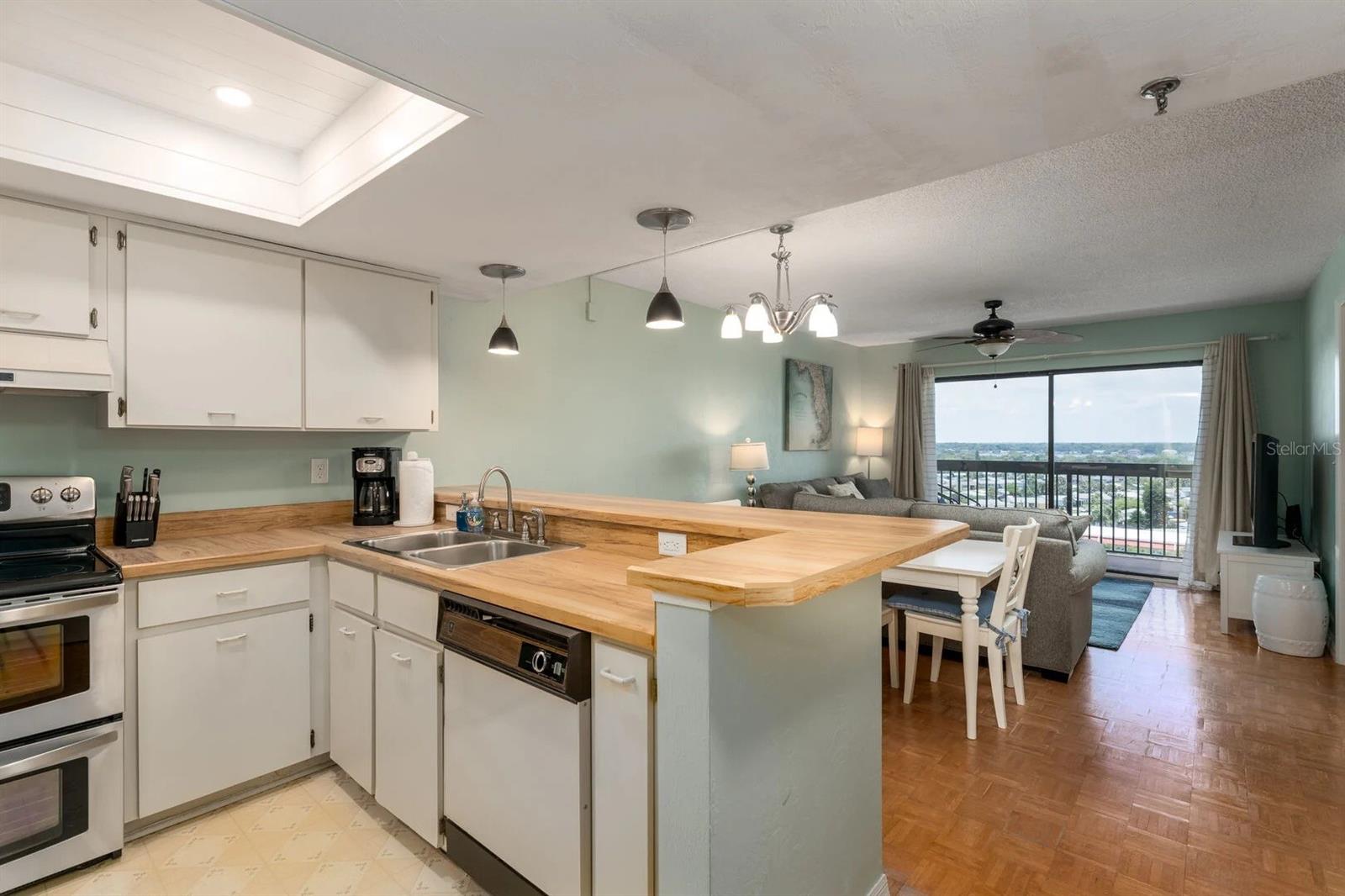 1513 Ocean Shore Blvd #8a Property Photo 9