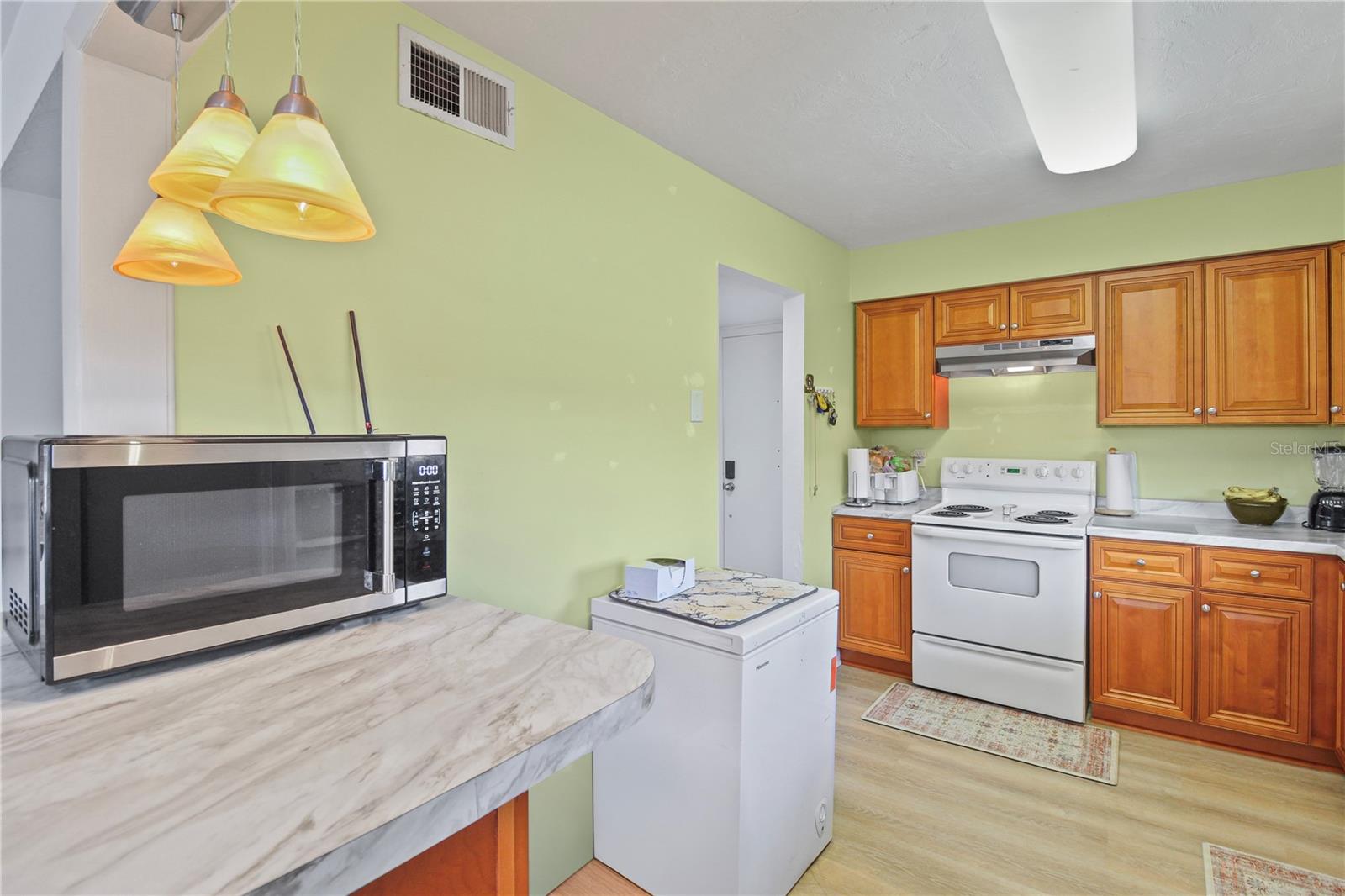 1640 Juno Trl #204c Property Photo 11