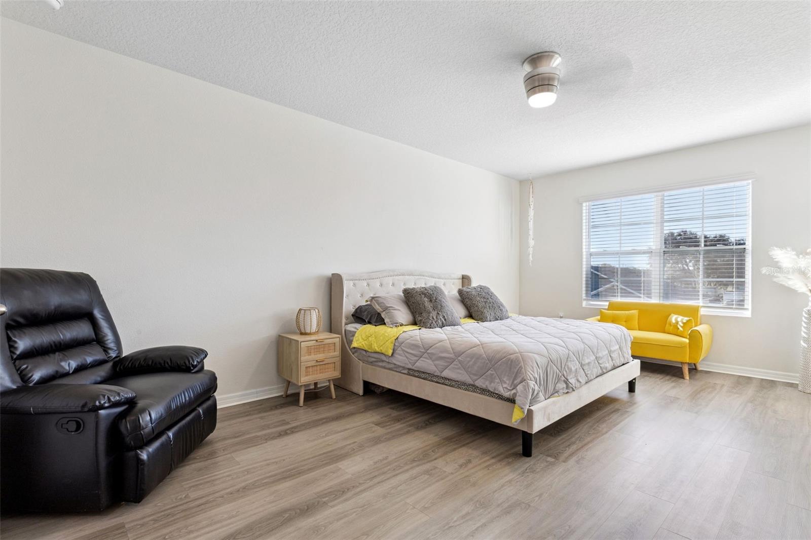 5974 Churchill Square Way Property Photo 23