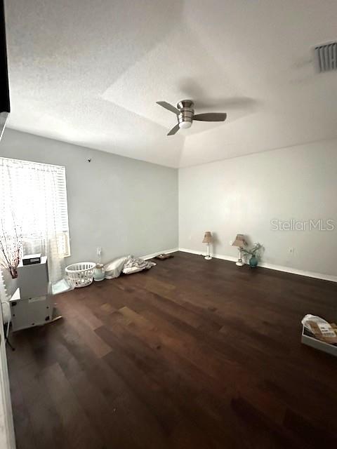 954 Durango Loop St Property Photo 6