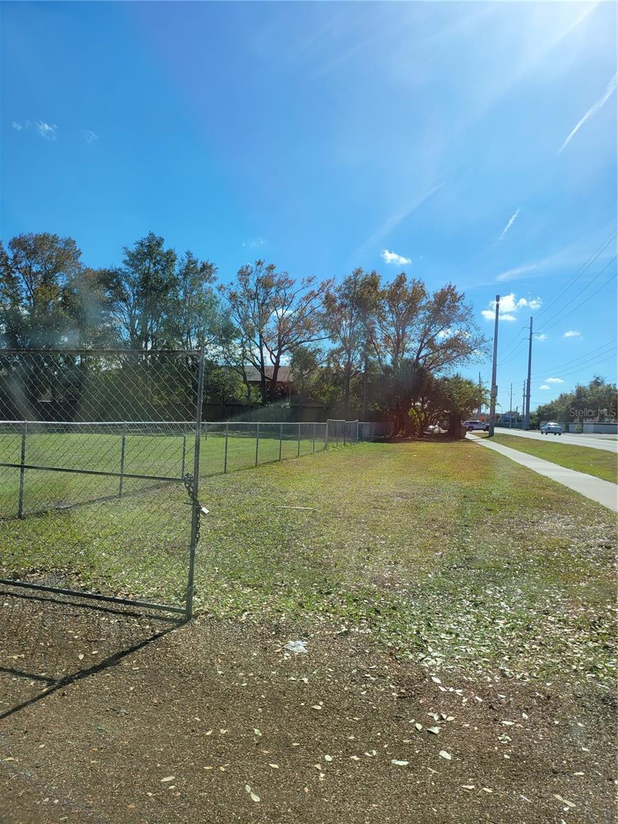 5721 S Texas Ave Property Photo 3