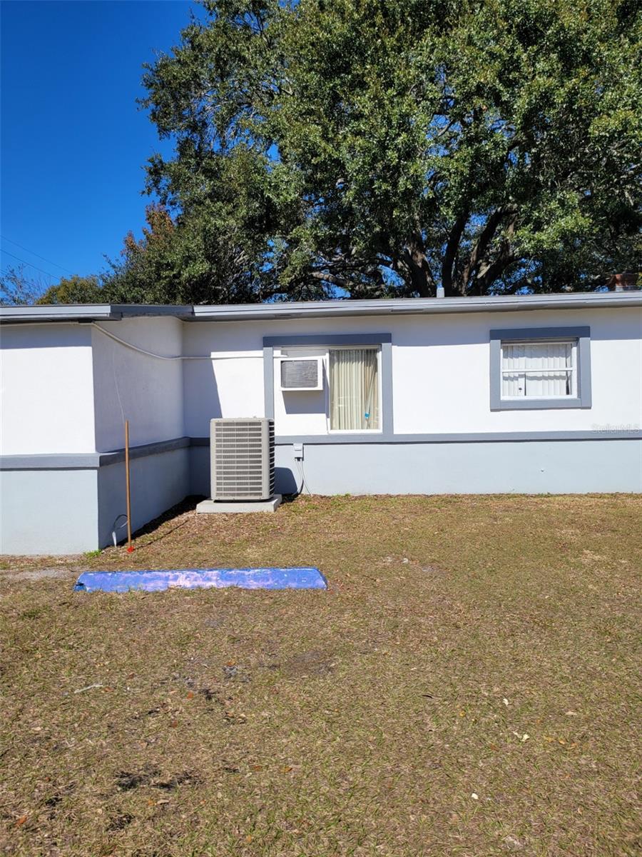 5721 S Texas Ave Property Photo 5