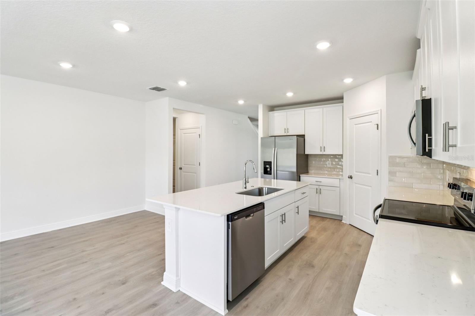 787 Sunshower Property Photo 16
