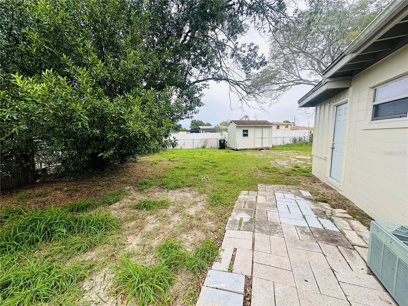 6033 Balboa Dr Property Photo 20