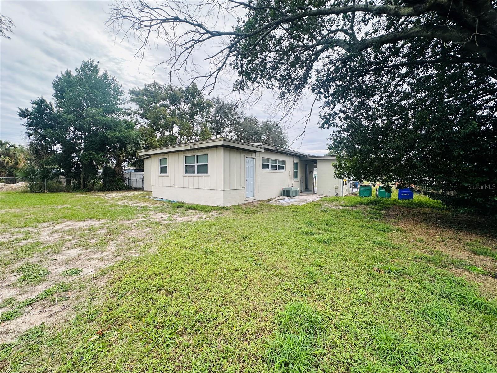 6033 Balboa Dr Property Photo 23