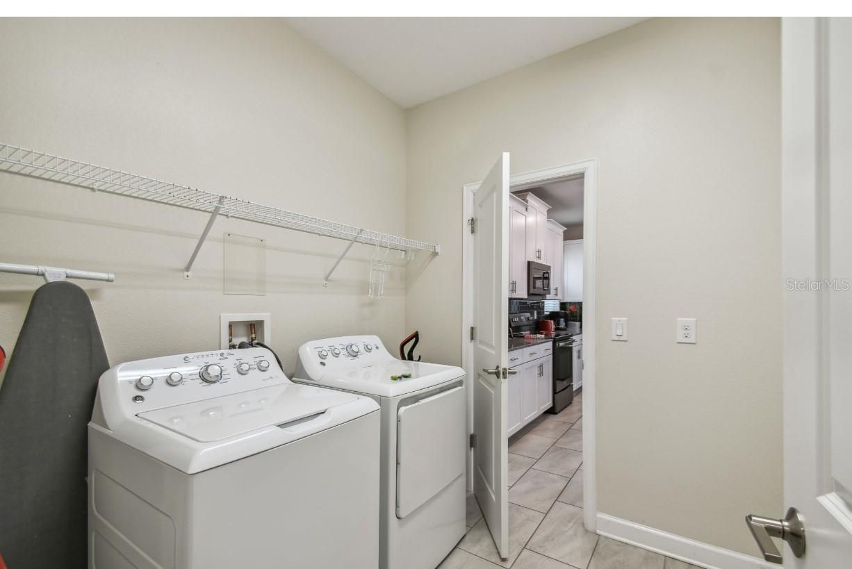 2784 Bookmark Dr Property Photo 44