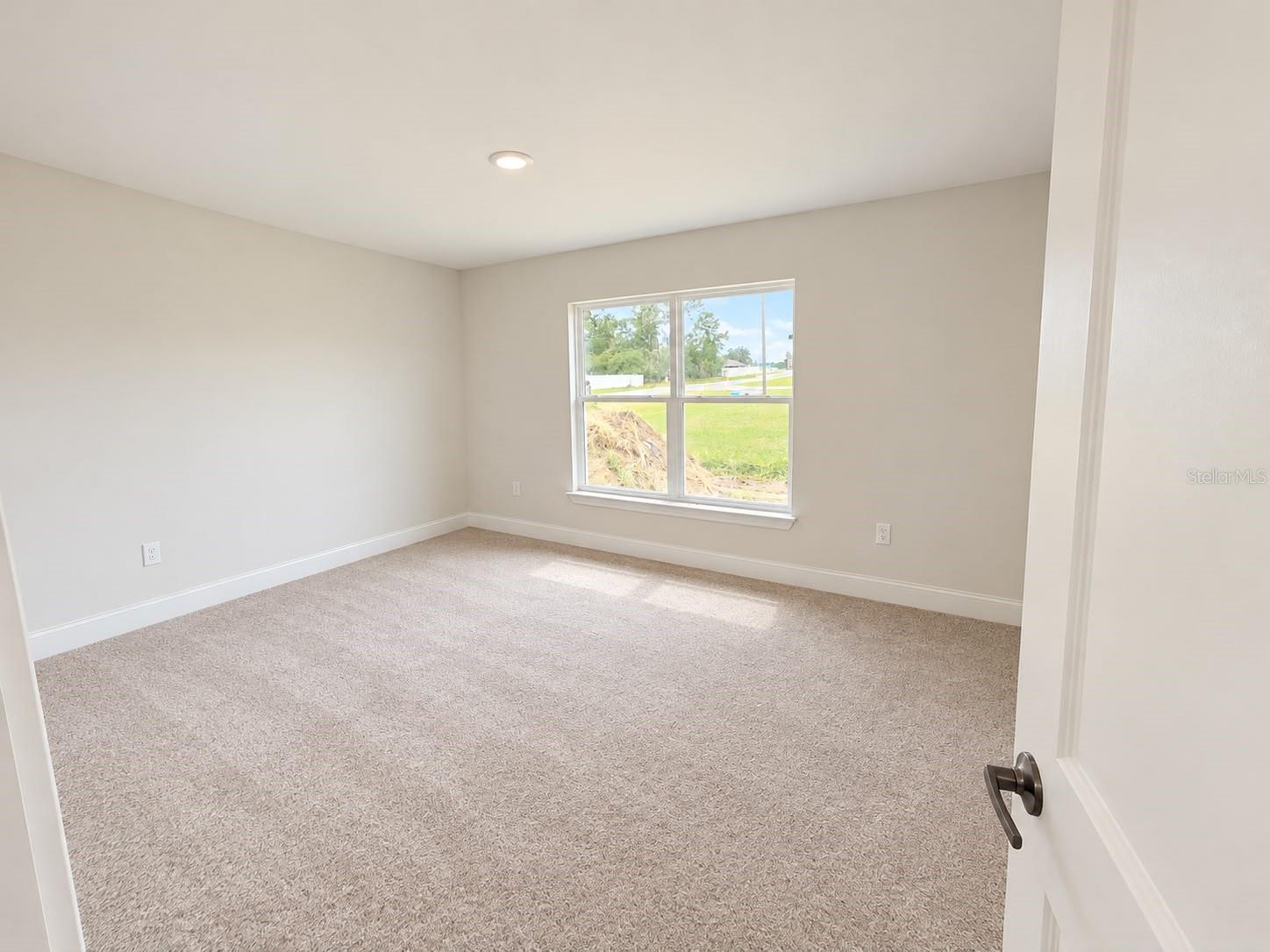 280 Hyacinth Ct Property Photo 6