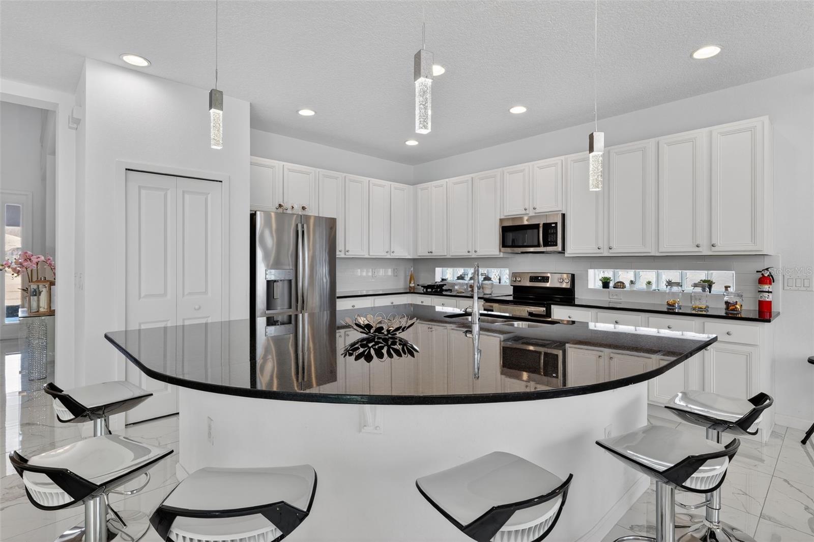 4577 Cabello Loop Property Photo 3