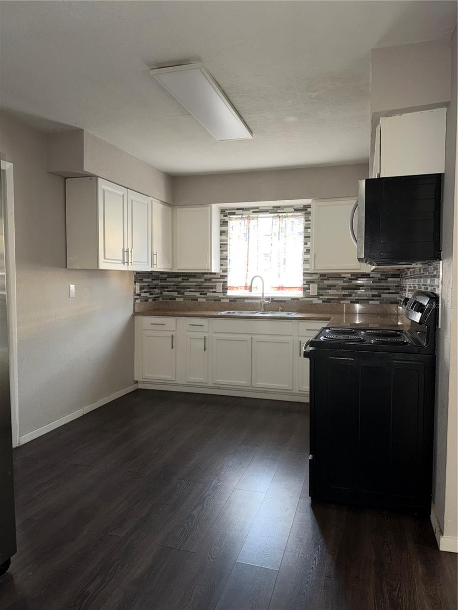 878 Killearn Blvd Property Photo 4