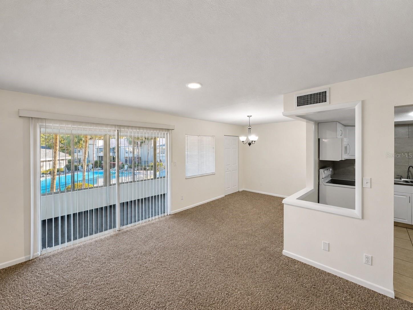 568 Bahia Cir #b Property Photo 6