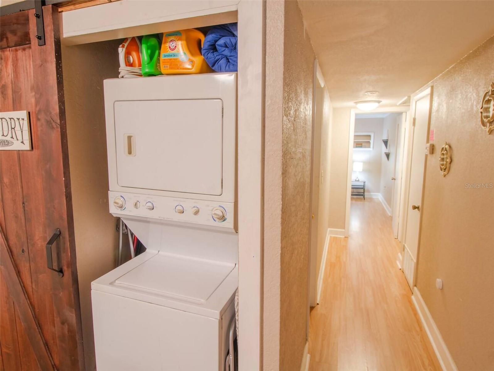 1245 Catalpa Ln Property Photo 13