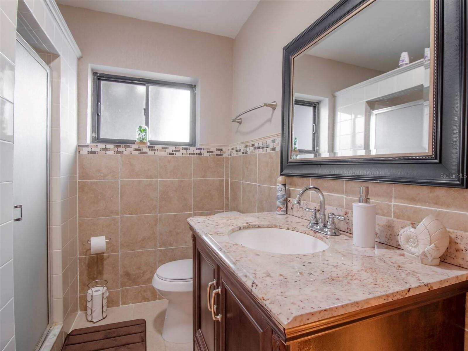 1245 Catalpa Ln Property Photo 21