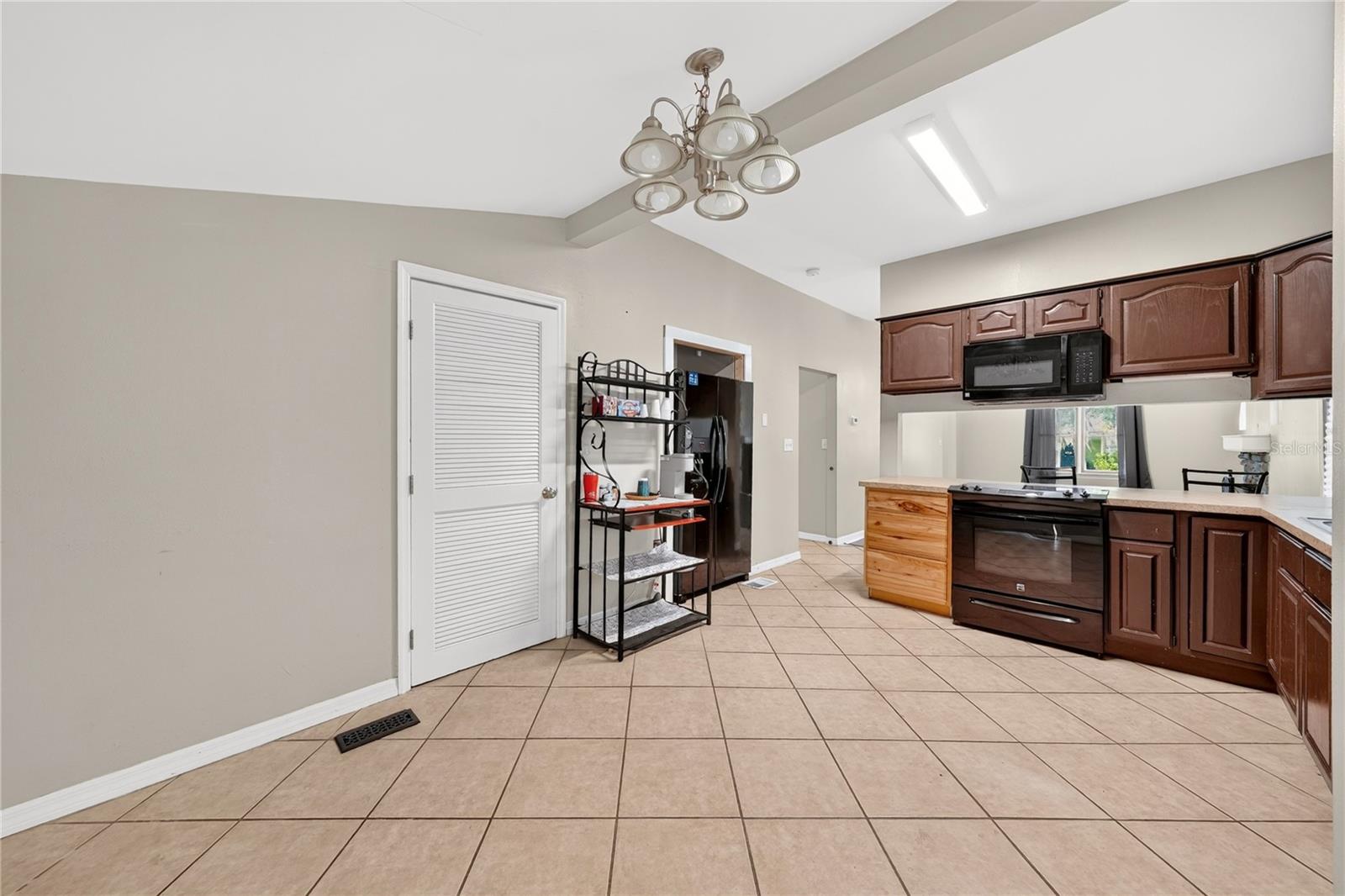 116 W Arborvitae Ln Property Photo 17