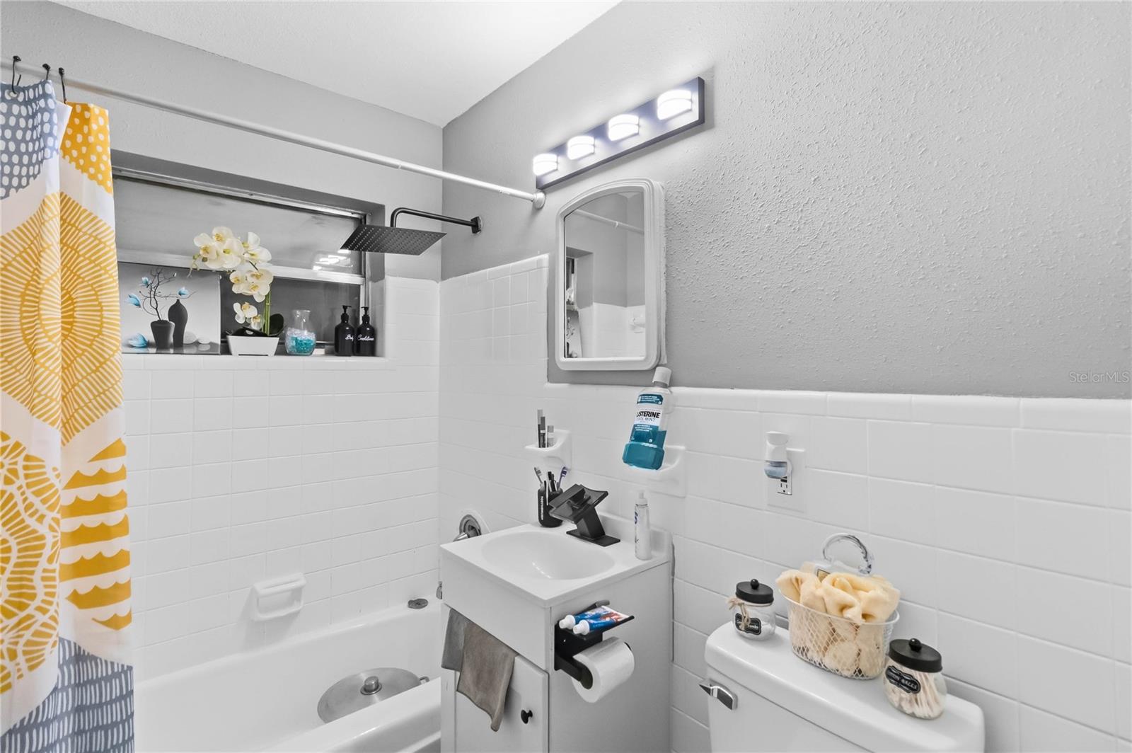 568 E Normandy Blvd Property Photo 13
