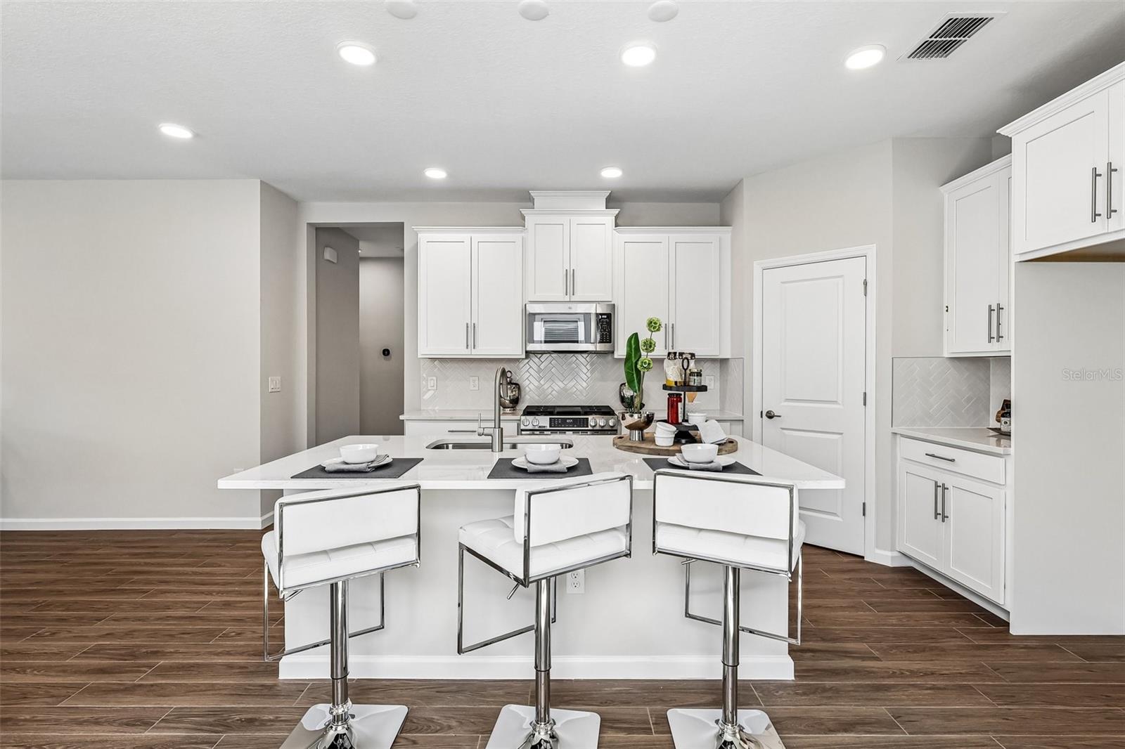 5297 High Line Dr Property Photo 11