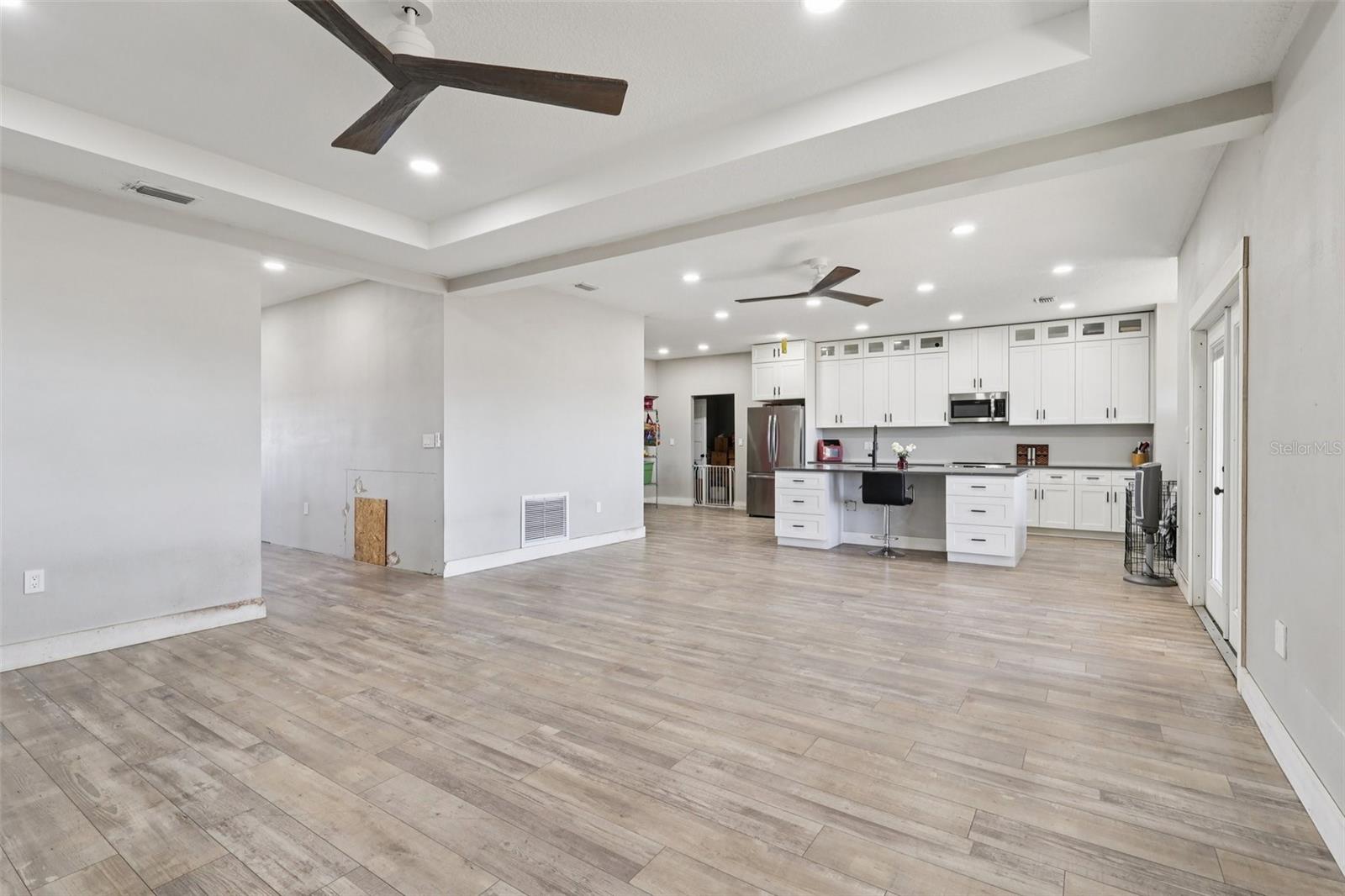 O6378564 Property Photo 9