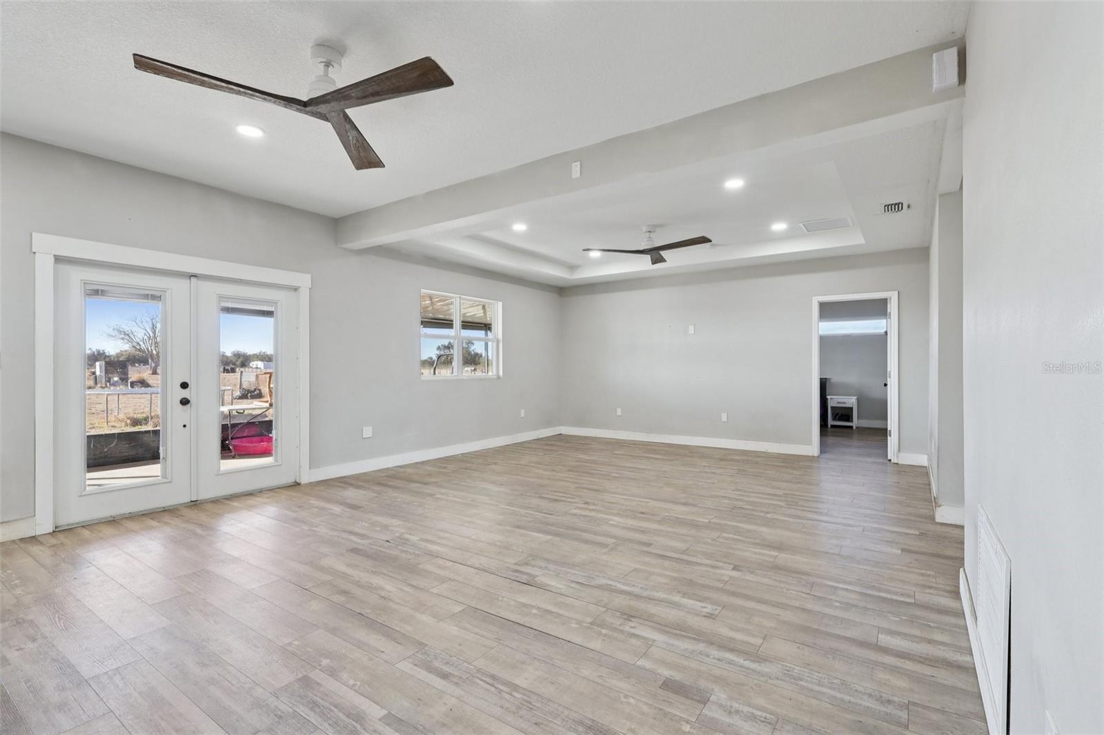 O6378564 Property Photo 11