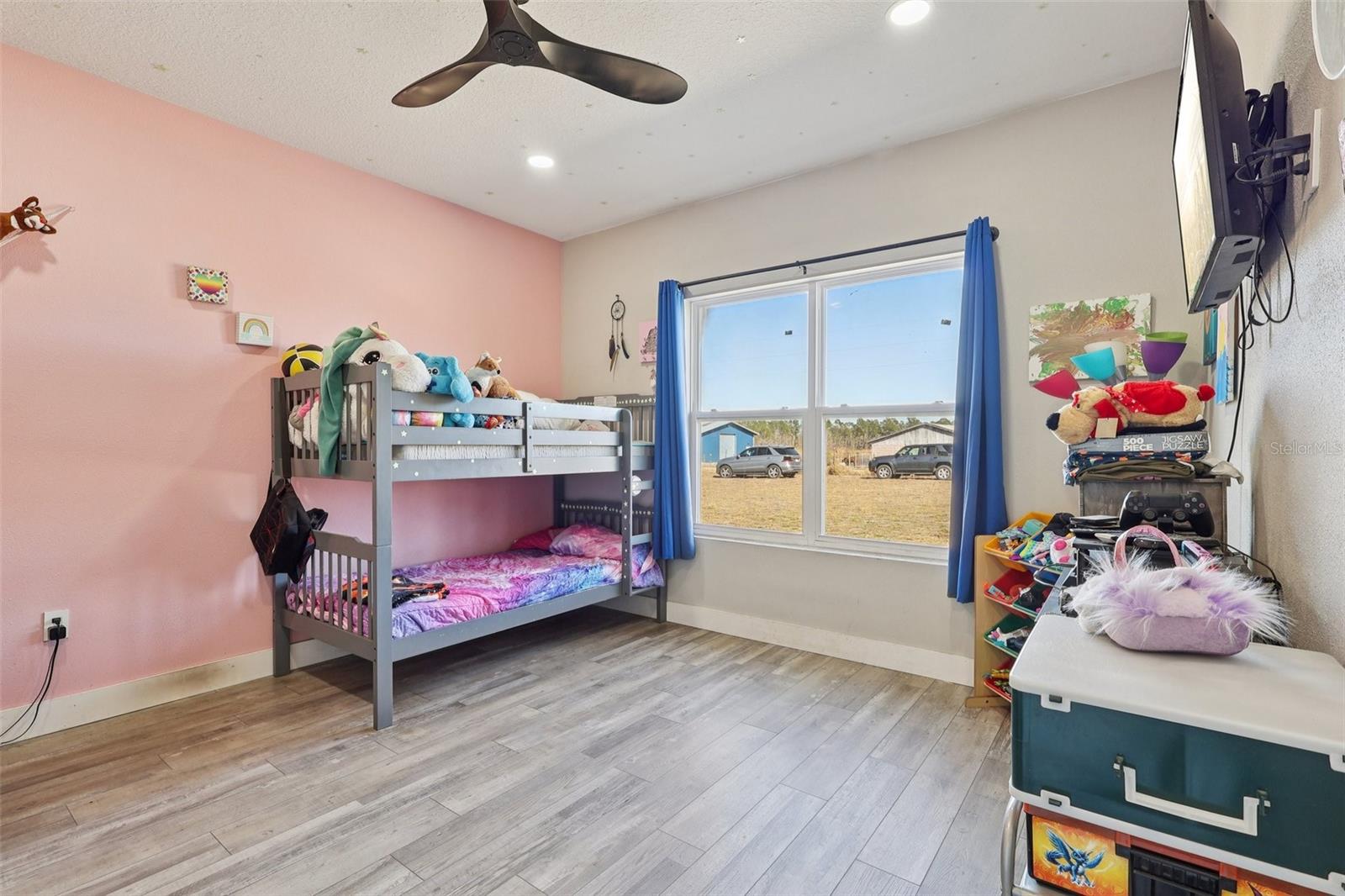 O6378564 Property Photo 20