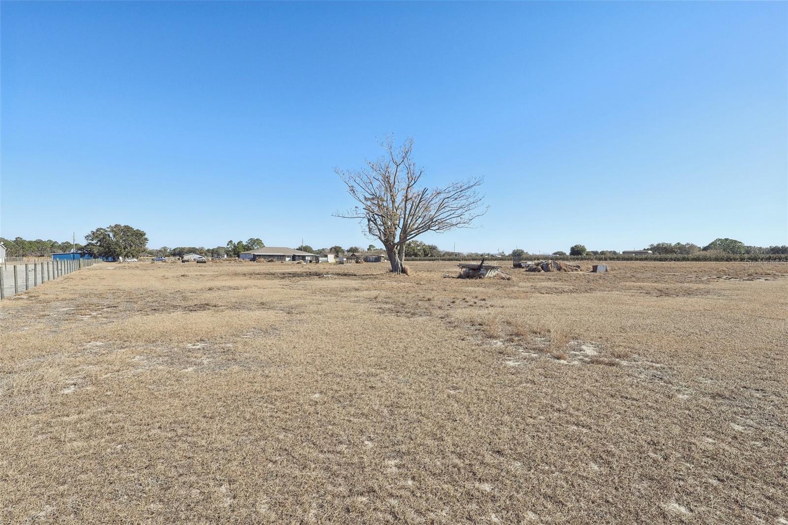 O6378564 Property Photo 31