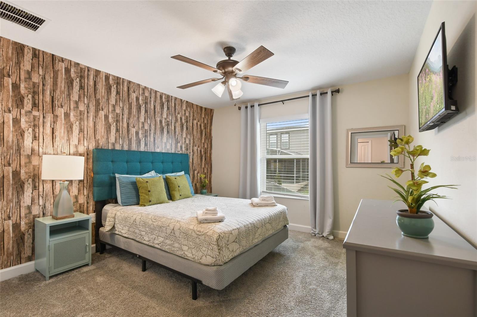 1244 Challenge Dr Property Photo 35