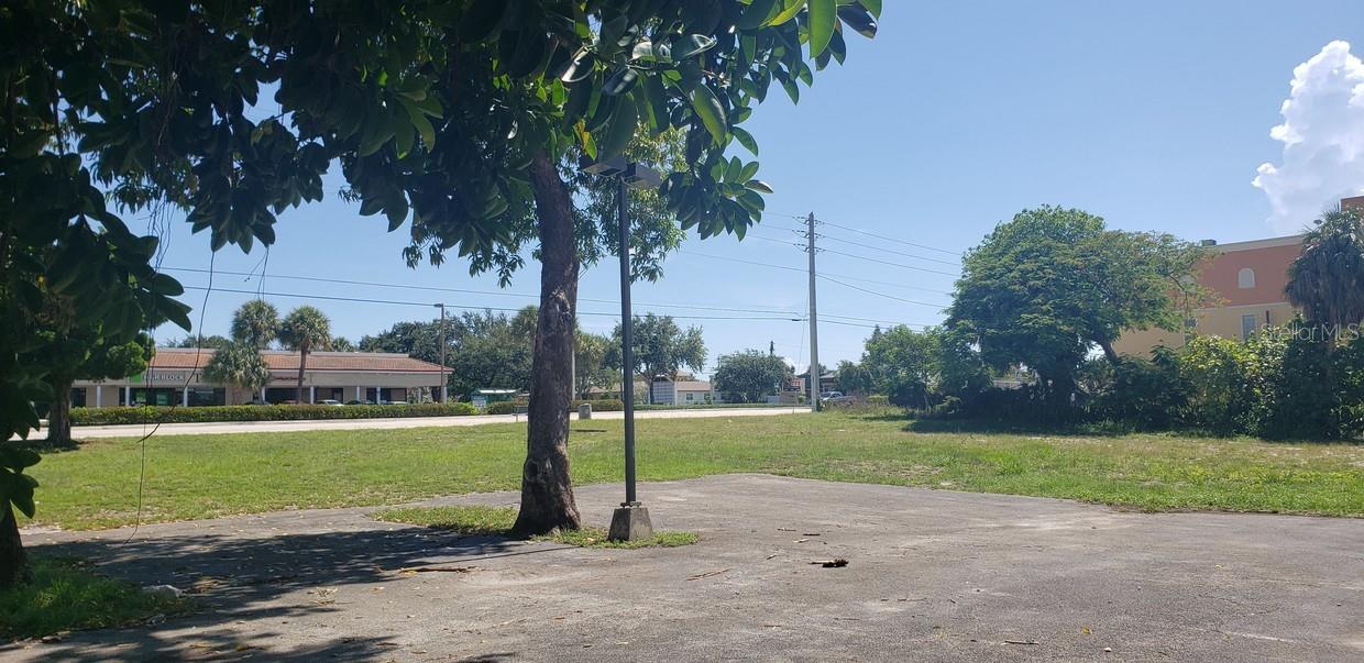 600 E Atlantic Blvd Property Photo 11