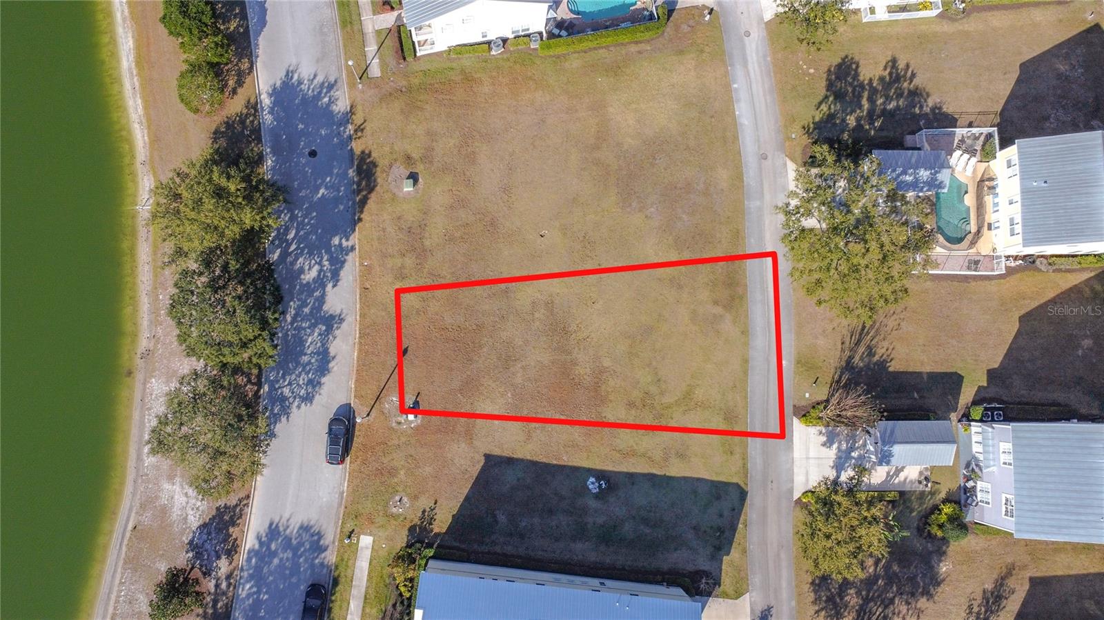 1527 Fairview Cir Property Photo 3