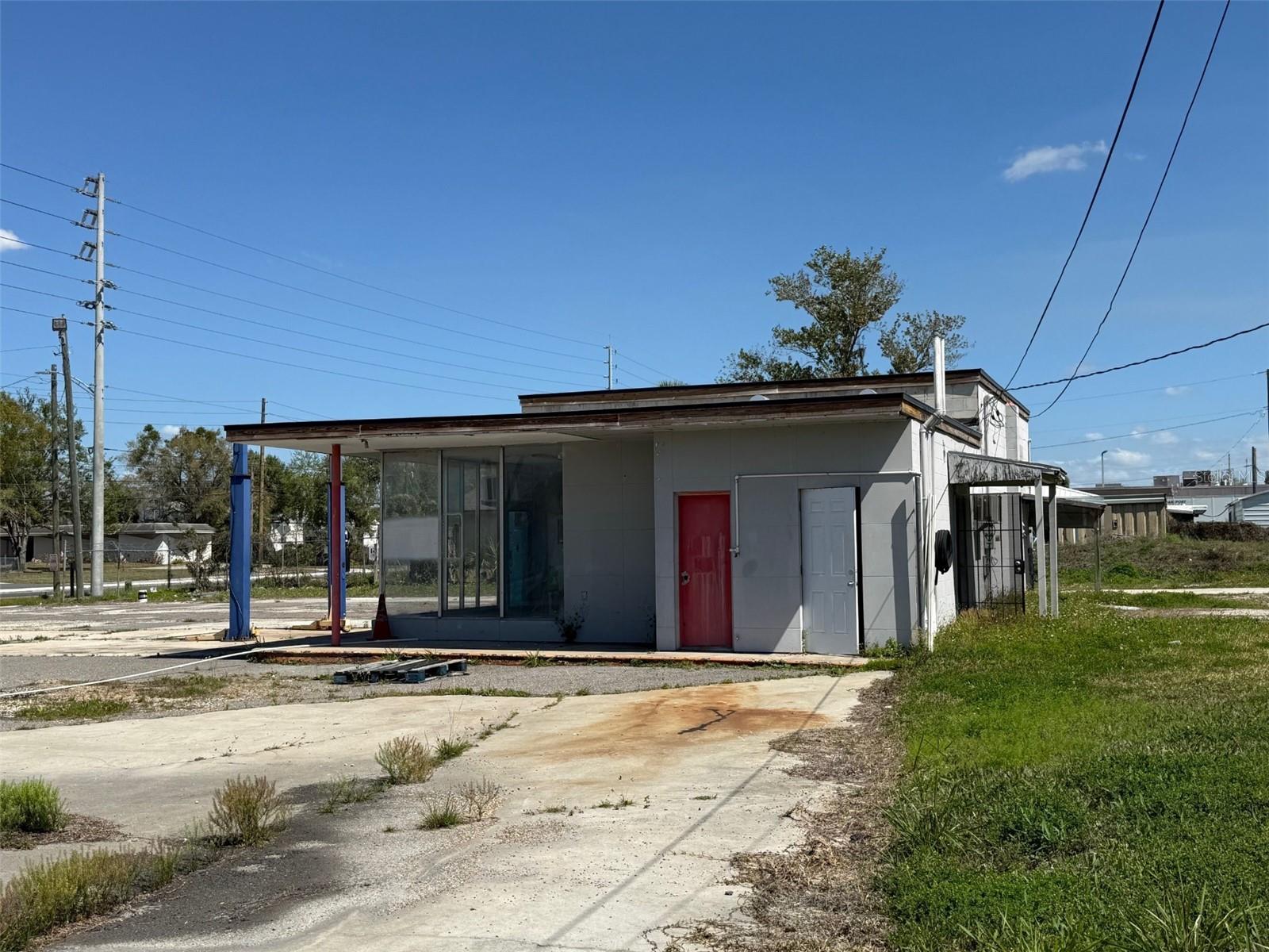 3960 Silver Star Rd Property Photo 18