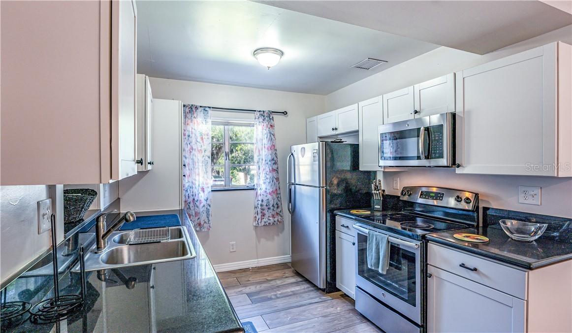 2014 Newman St Property Photo 6