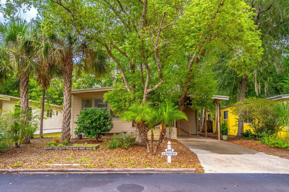 508 W Plantation Blvd Property Photo 1