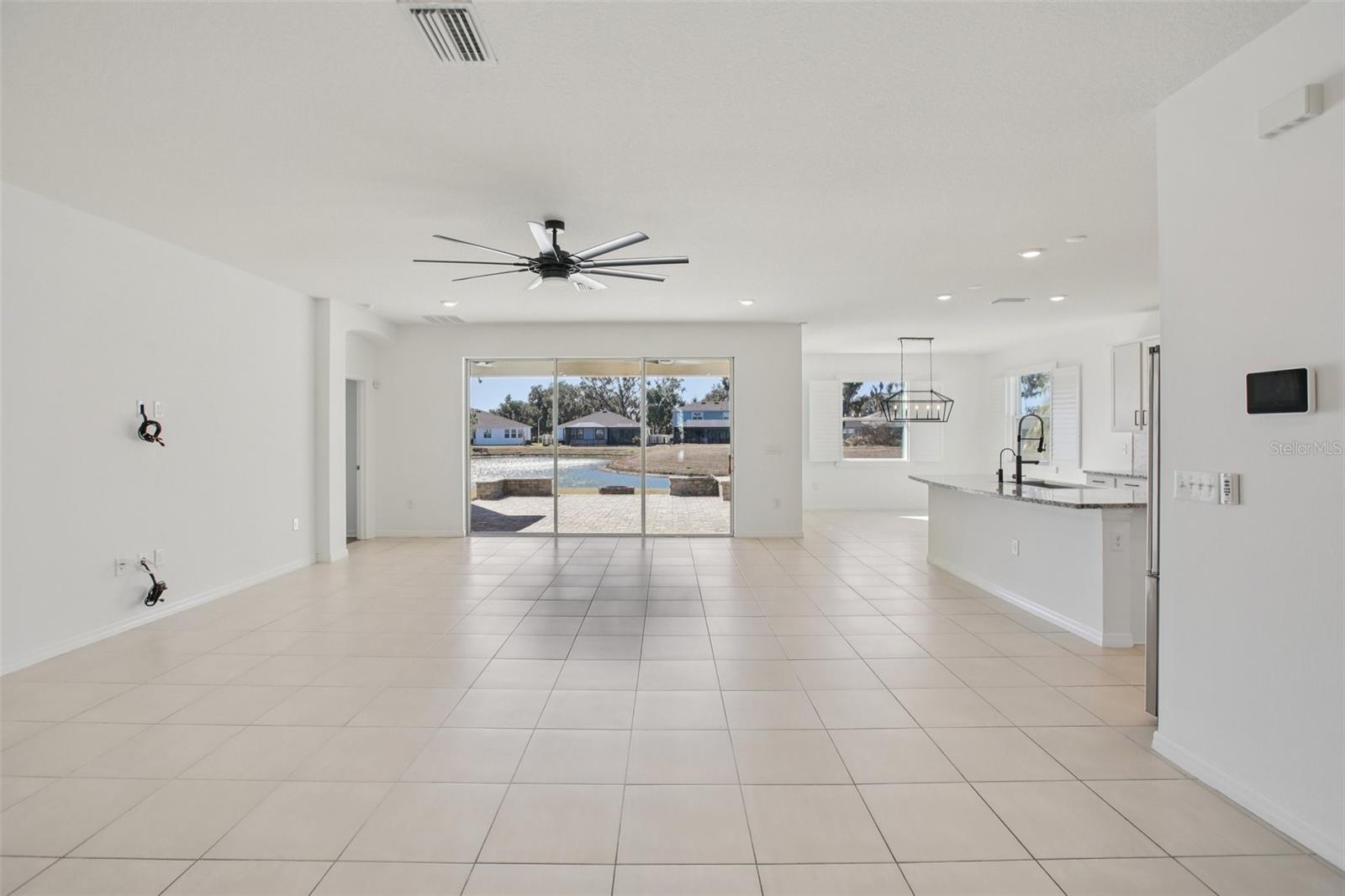 10747 Laxer Cay Loop Property Photo 8