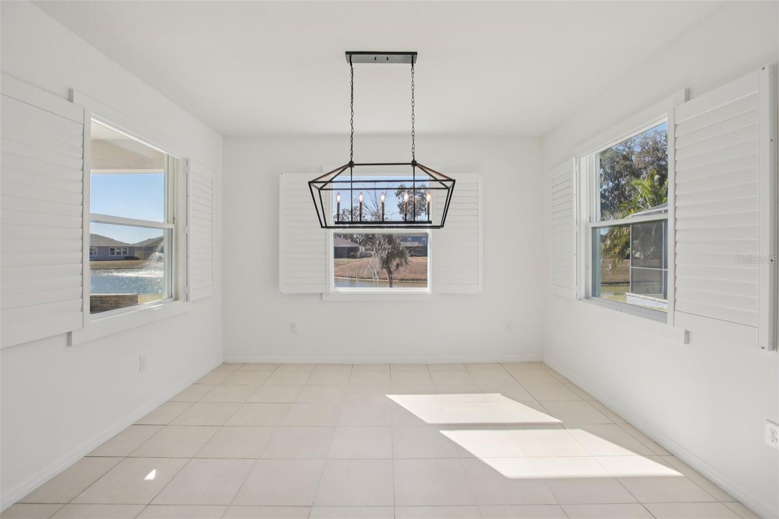 10747 Laxer Cay Loop Property Photo 14