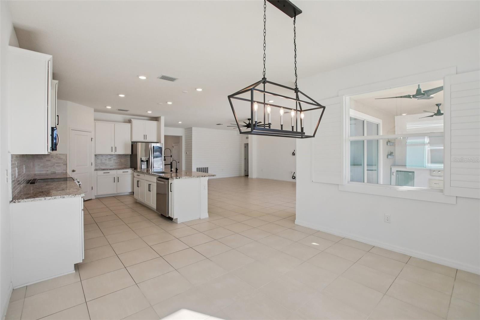 10747 Laxer Cay Loop Property Photo 15