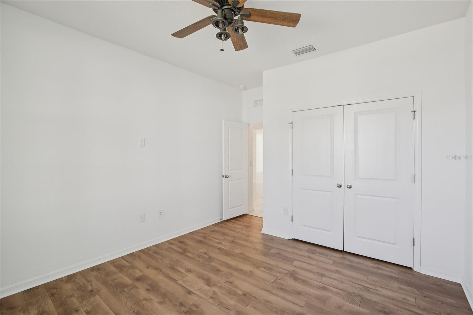10747 Laxer Cay Loop Property Photo 24