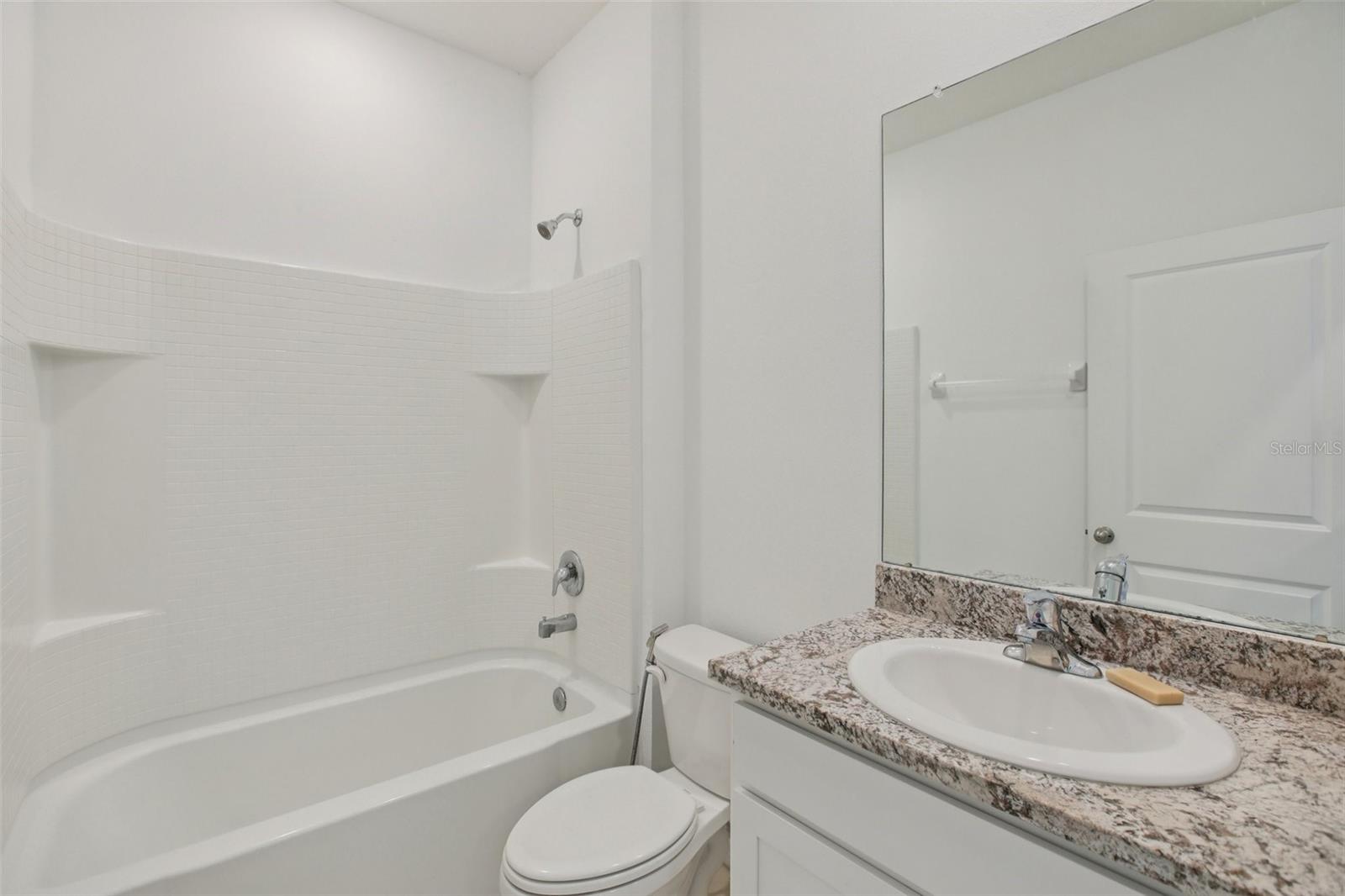 10747 Laxer Cay Loop Property Photo 34
