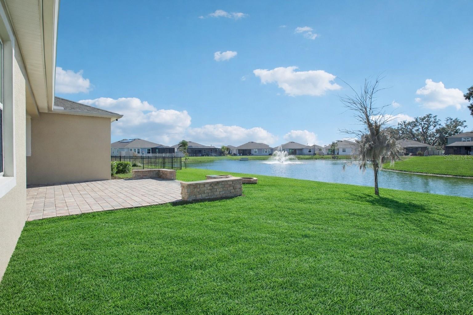 10747 Laxer Cay Loop Property Photo 48