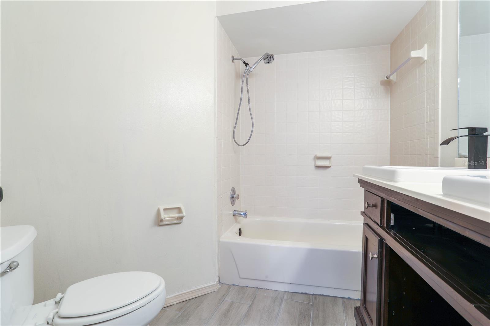 3655 Atrium Dr #2 Property Photo 11