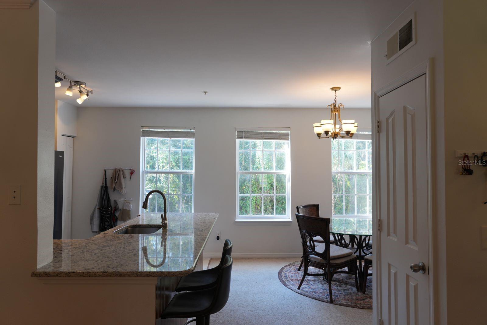 O6379426 Property Photo 19